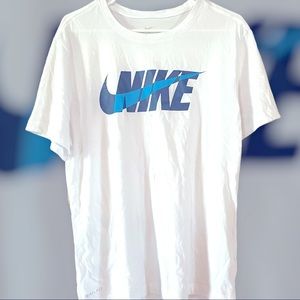 Blue Dri Fit Nike T-shirt.